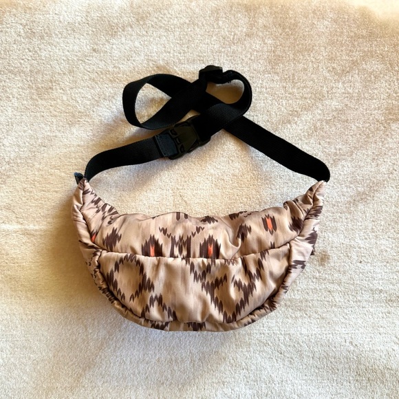 Brown Abstract Volcom Moon-Shaped Waist Bag - Picture 3 of 5